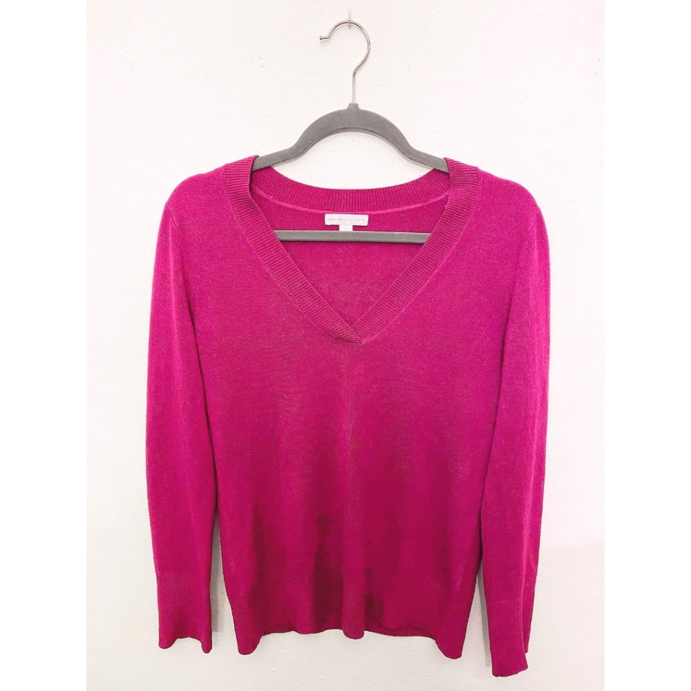 New York & Company Sweater Magenta Size M